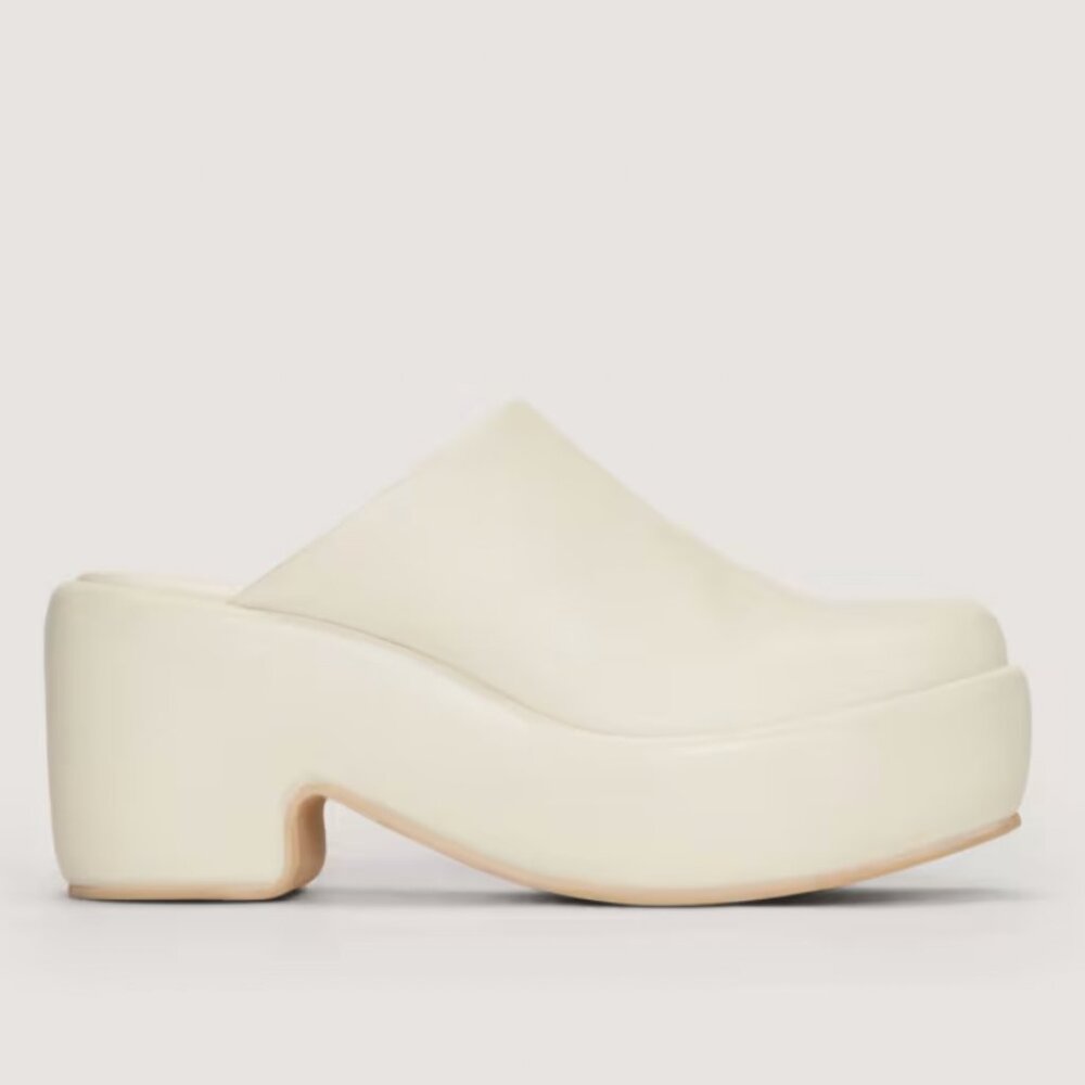 Everlane Puffa Clog